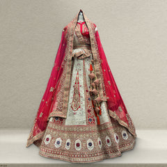 Dulhan in Panetar Lehenga : Celebrity-Inspired Royal Baggi Collection - JMS Studio