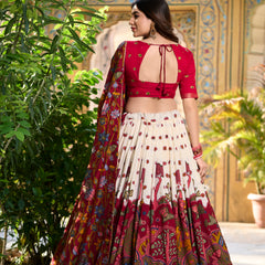 Doli - Kalamkari Print with Foil Work Border White Lehenga Choli Set - JMS Studio
