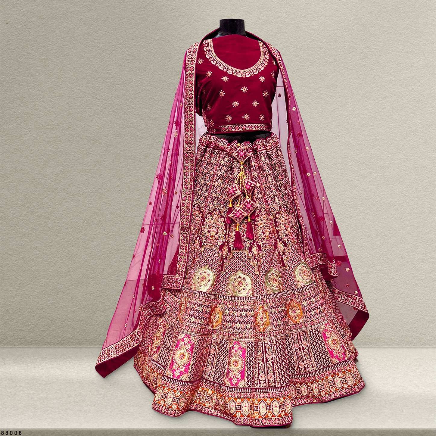 Pagfera : Rani Pink Velvet 9000 Bridal Lehenga