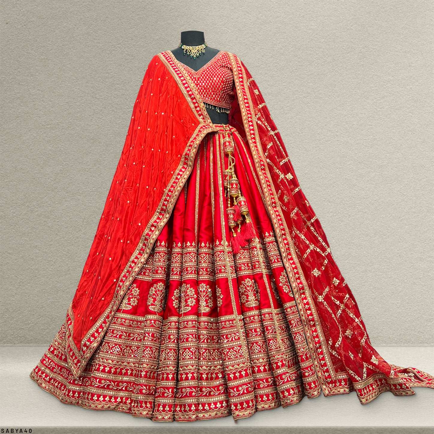 Dulhan in Red Lehenga : 40 Kali Double Dupatta Flared Sabya Lehenga