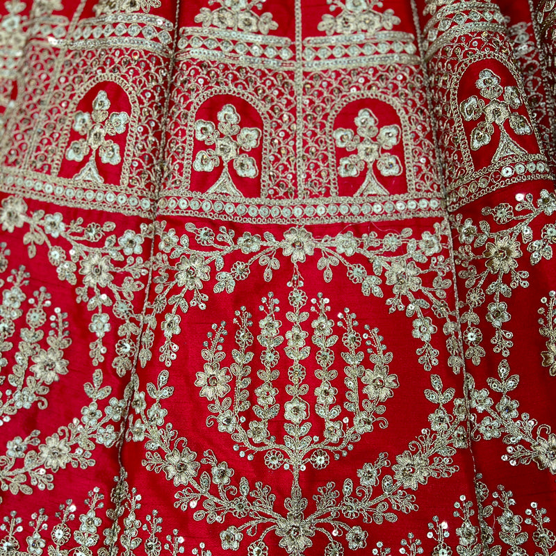 Dulhan in Red Lehenga : 12 Meter Flared Minimal Royal Red Bridal Lehenga