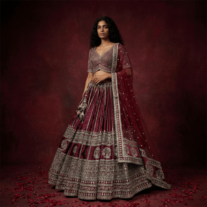 Dulhan in Maroon Lehenga : Minimal Royal Look Designer Bridal Lehenga