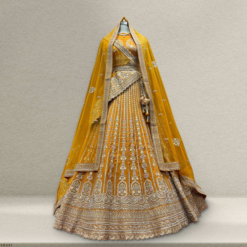 Dulhan in Gold Lehenga Elegance: Celebrity-Inspired Royal Baggi Collection