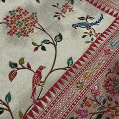Cream position print saree in pure viscose, close-up of the print