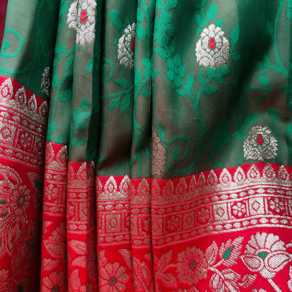 Green Banarasi Art Silk Saree with Floral Jaal, Zari Butis & Red Border, close-up of the weave